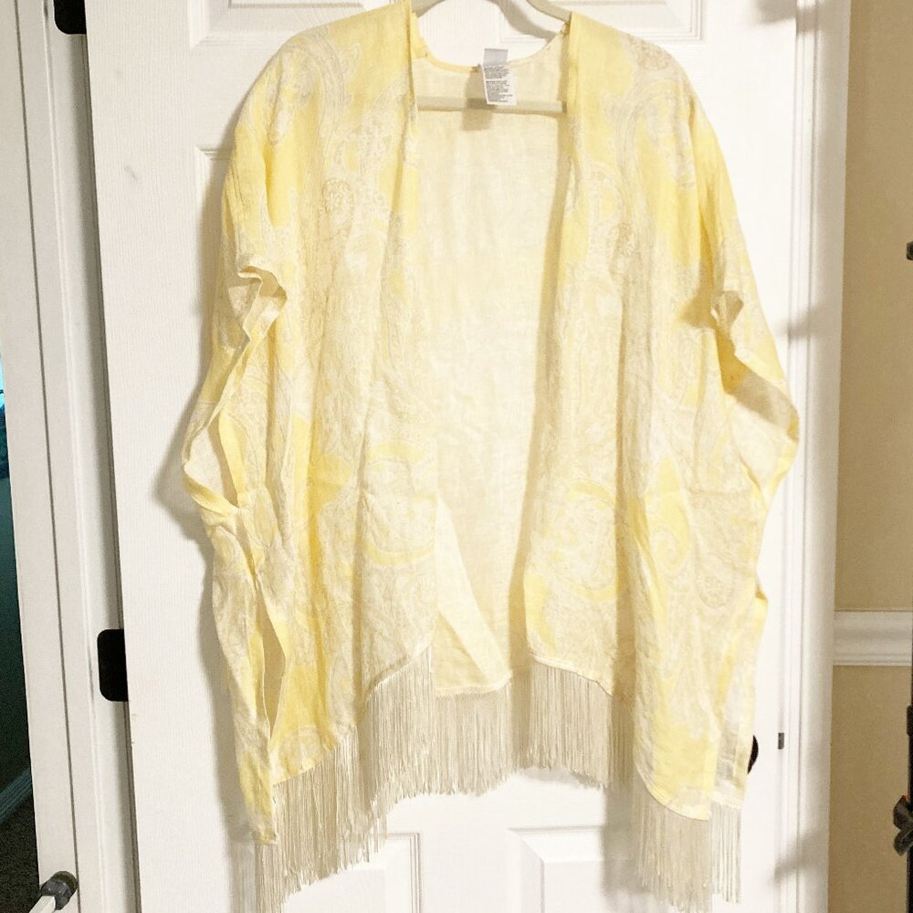 Chico’s Yellow Linen Paisley Ruana Wrap Size Small/Medium Fringe Boho Cover-Up